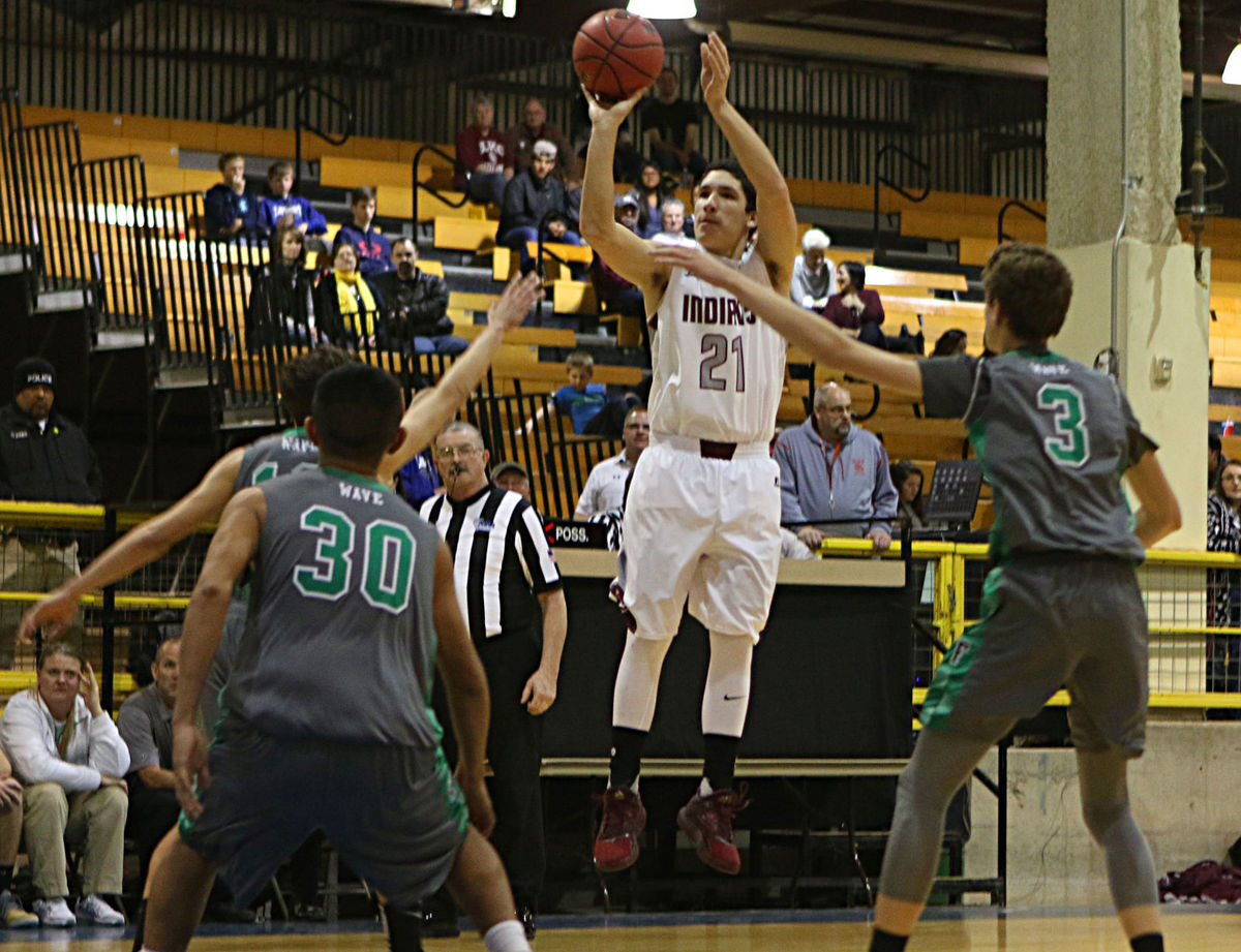 Umpqua Men&rsquo;s Basketball Signs 2-Time All-State Player