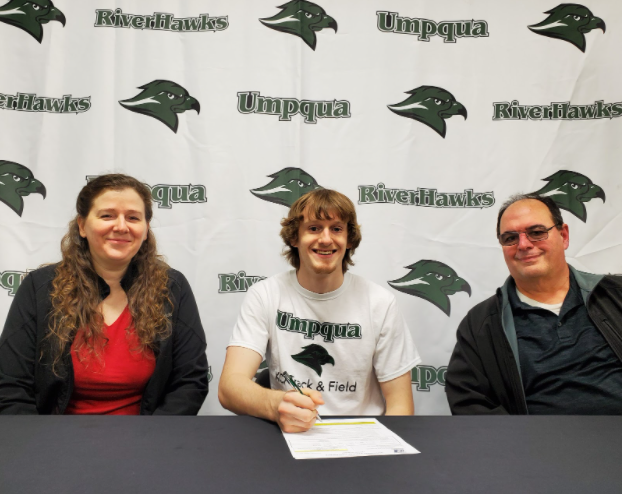 Sutherlin Vaulter Selects UCC