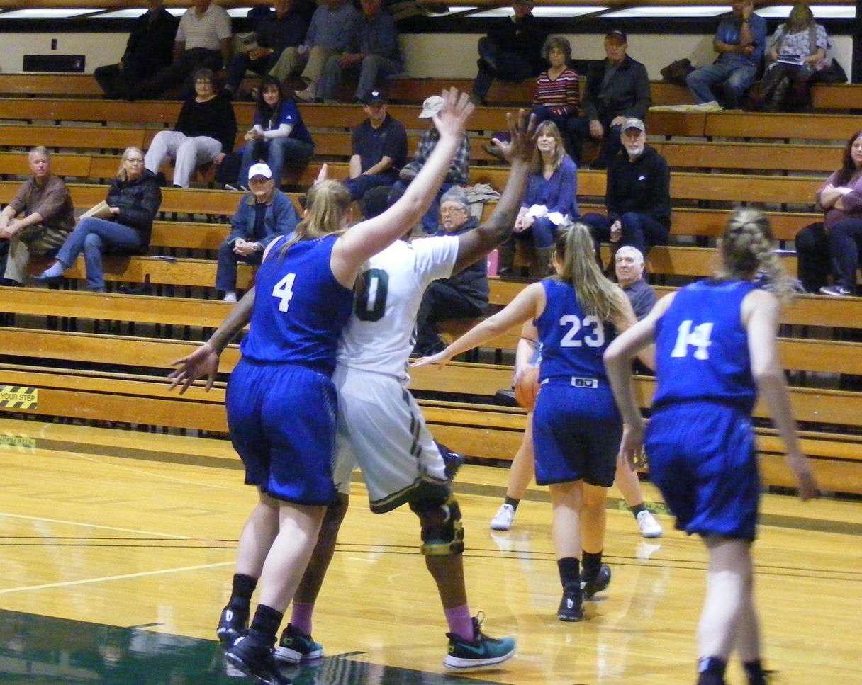 RiverHawk Women Cruise to Road Win