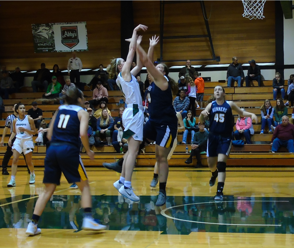 RiverHawk Women Roll Over #4 Clackamas